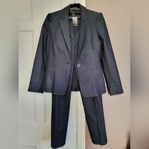 Express Coordinating Jacket Size 4 and Columist Pants Size 00S (Suit)